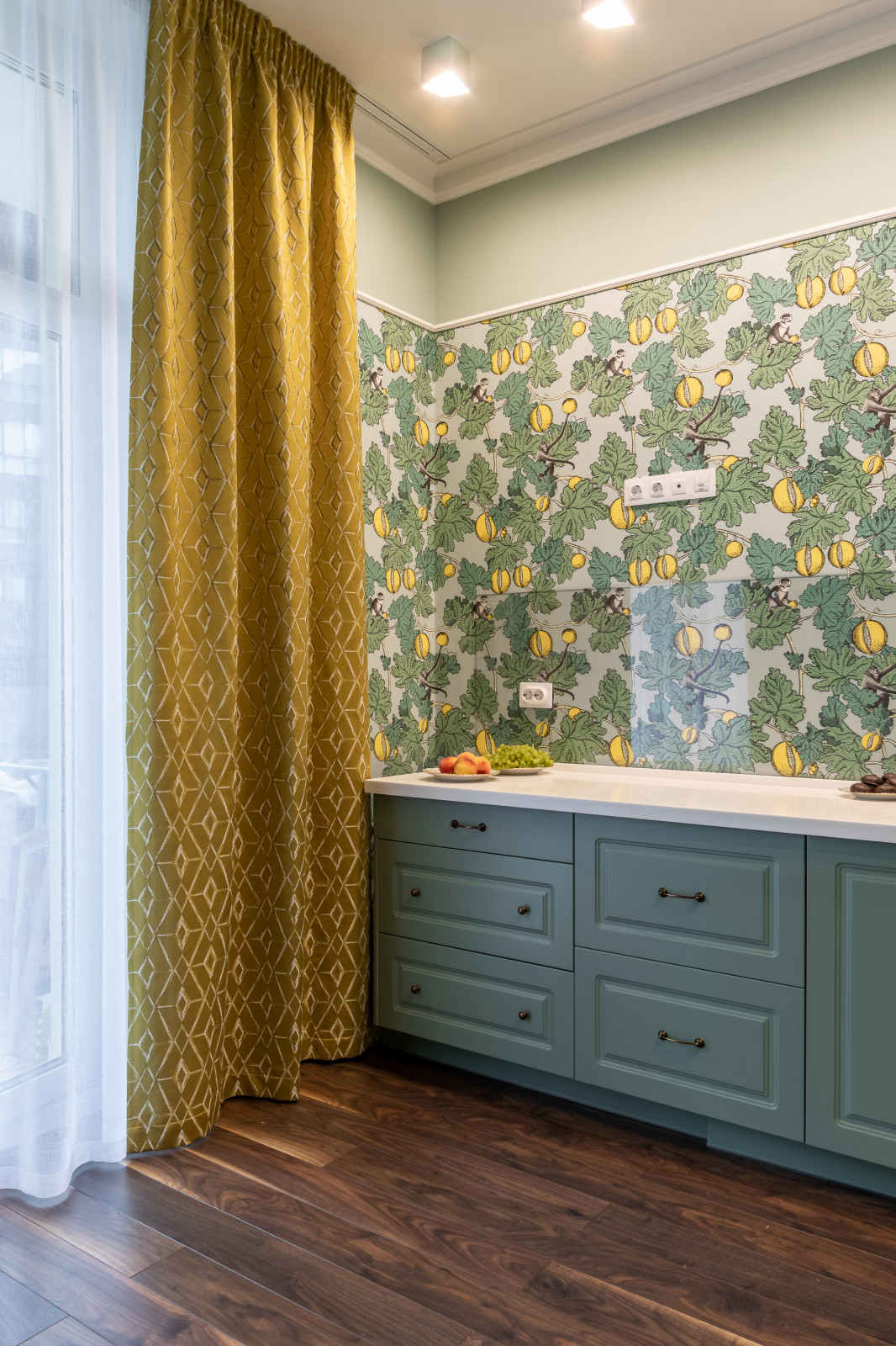 Обложка проекта: Лимоны в тропическом лесу