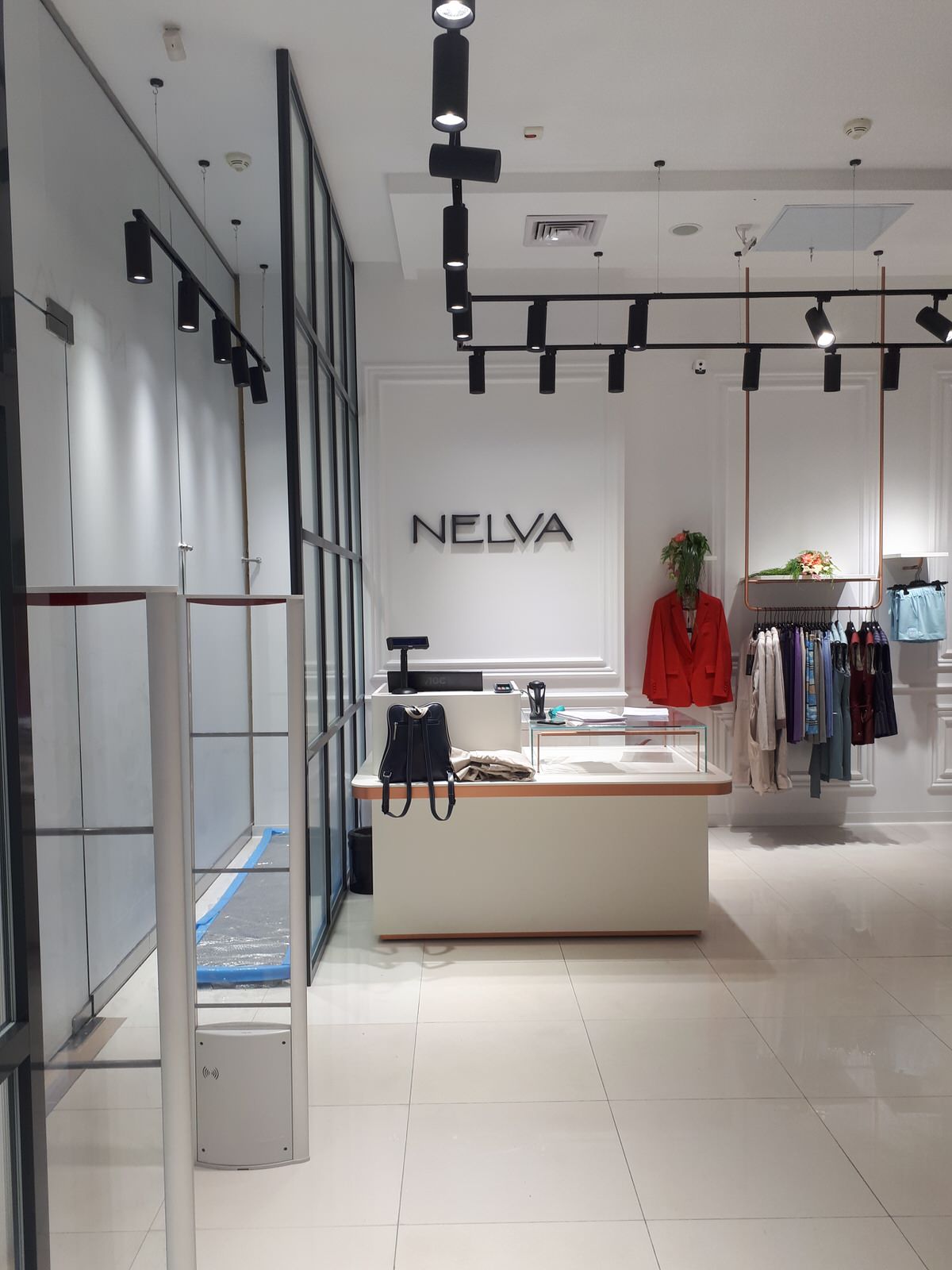 Магазин одежды Nelva г.Москва