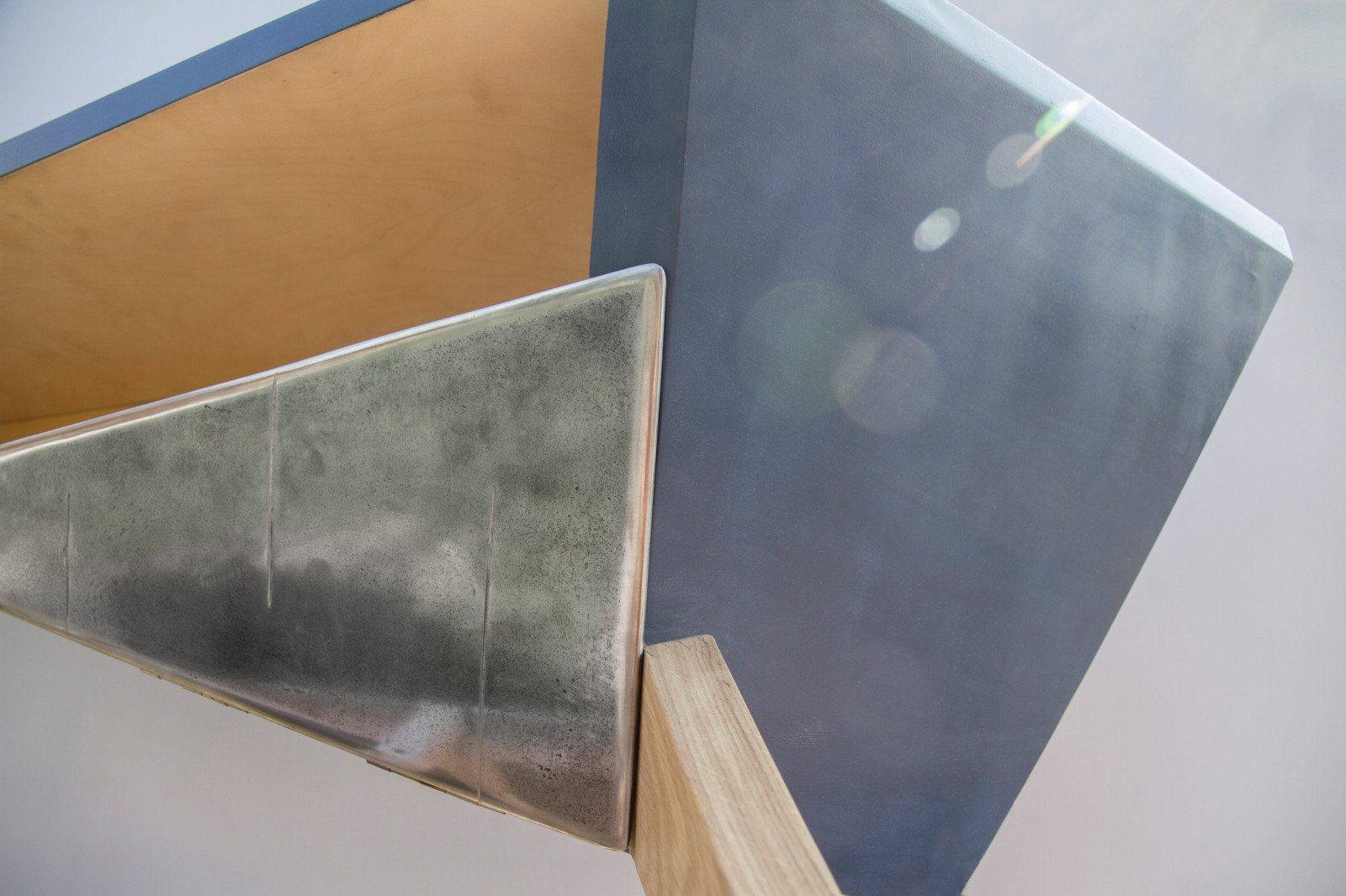 Грани | тумба