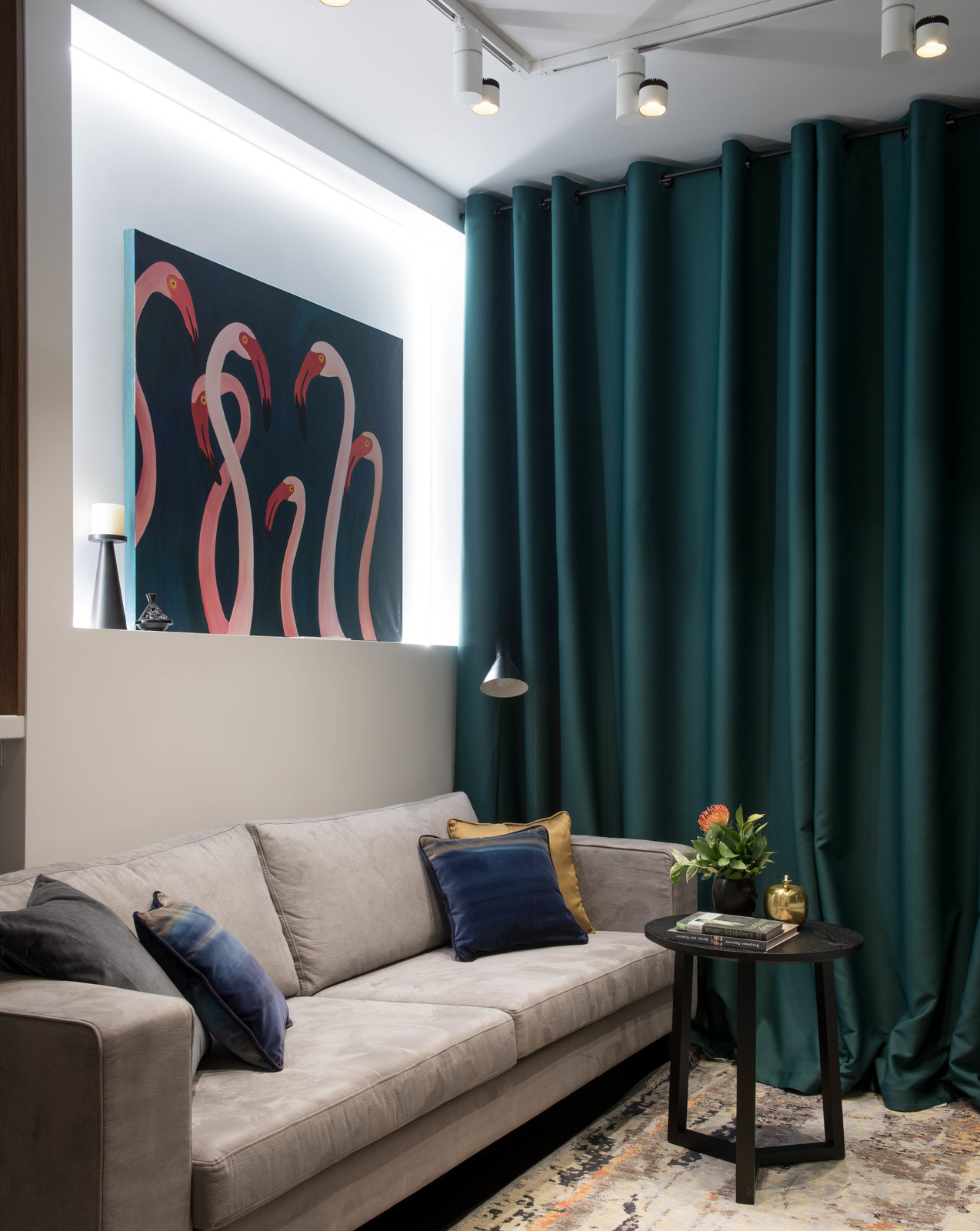 Вопрос: Как выбрать шторы, которые не пропускают свет?