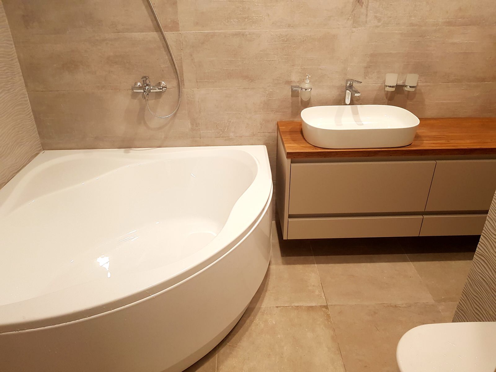 Обложка проекта: Душевая и Ванная