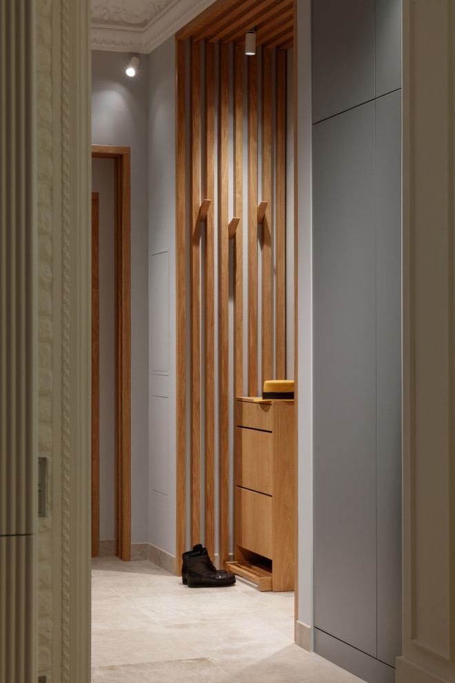 Шкаф в прихожей