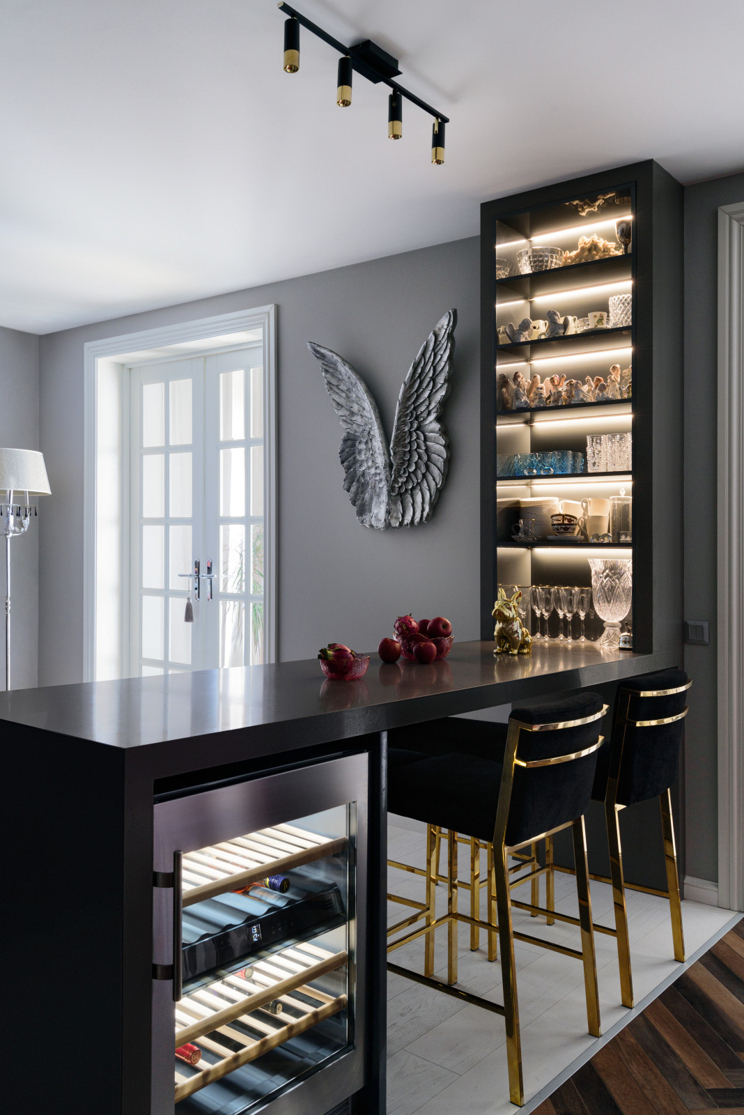 Проект интерьерного дизайна: классика встречается с современностью!