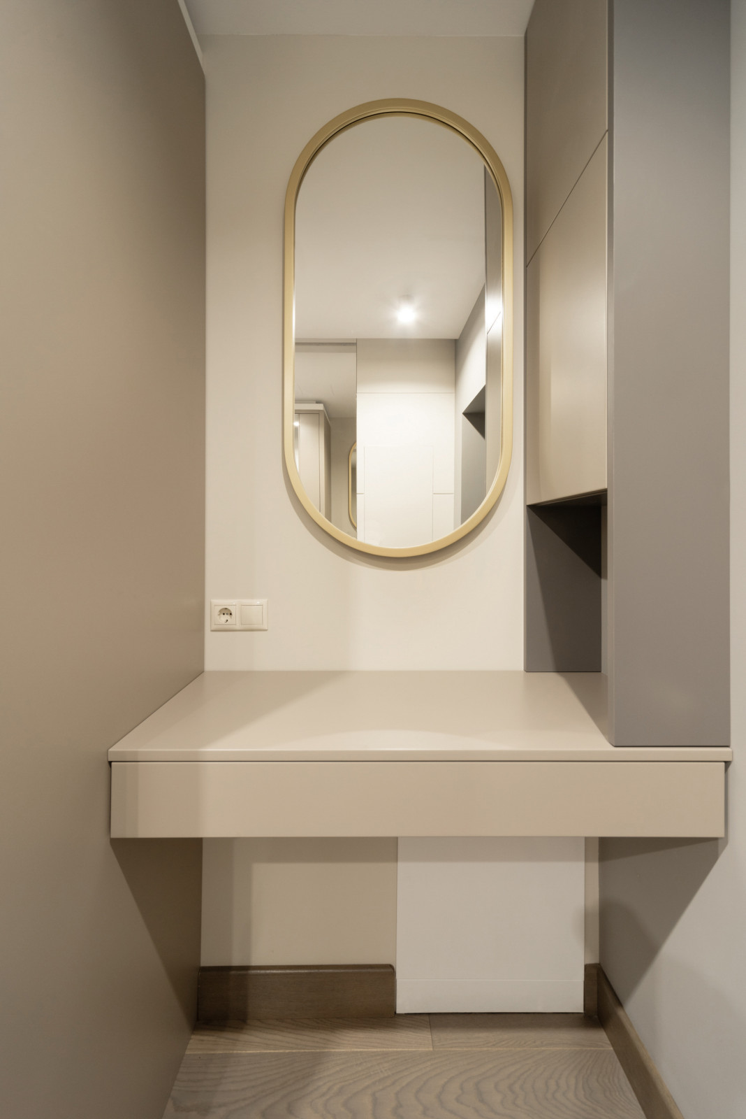 Шкаф в прихожую