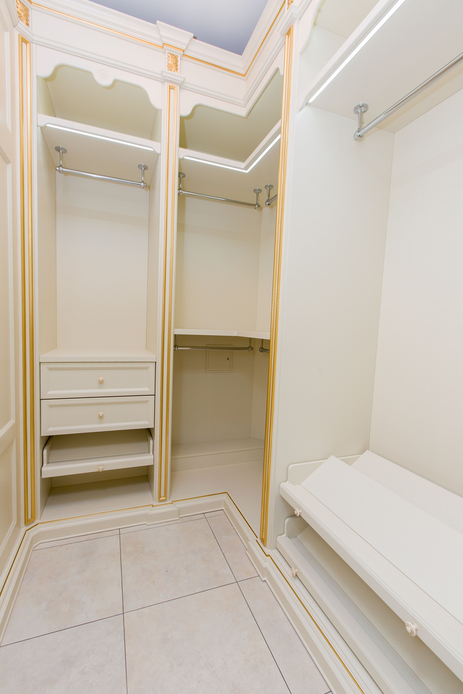 Мебель в КП "Елочка"