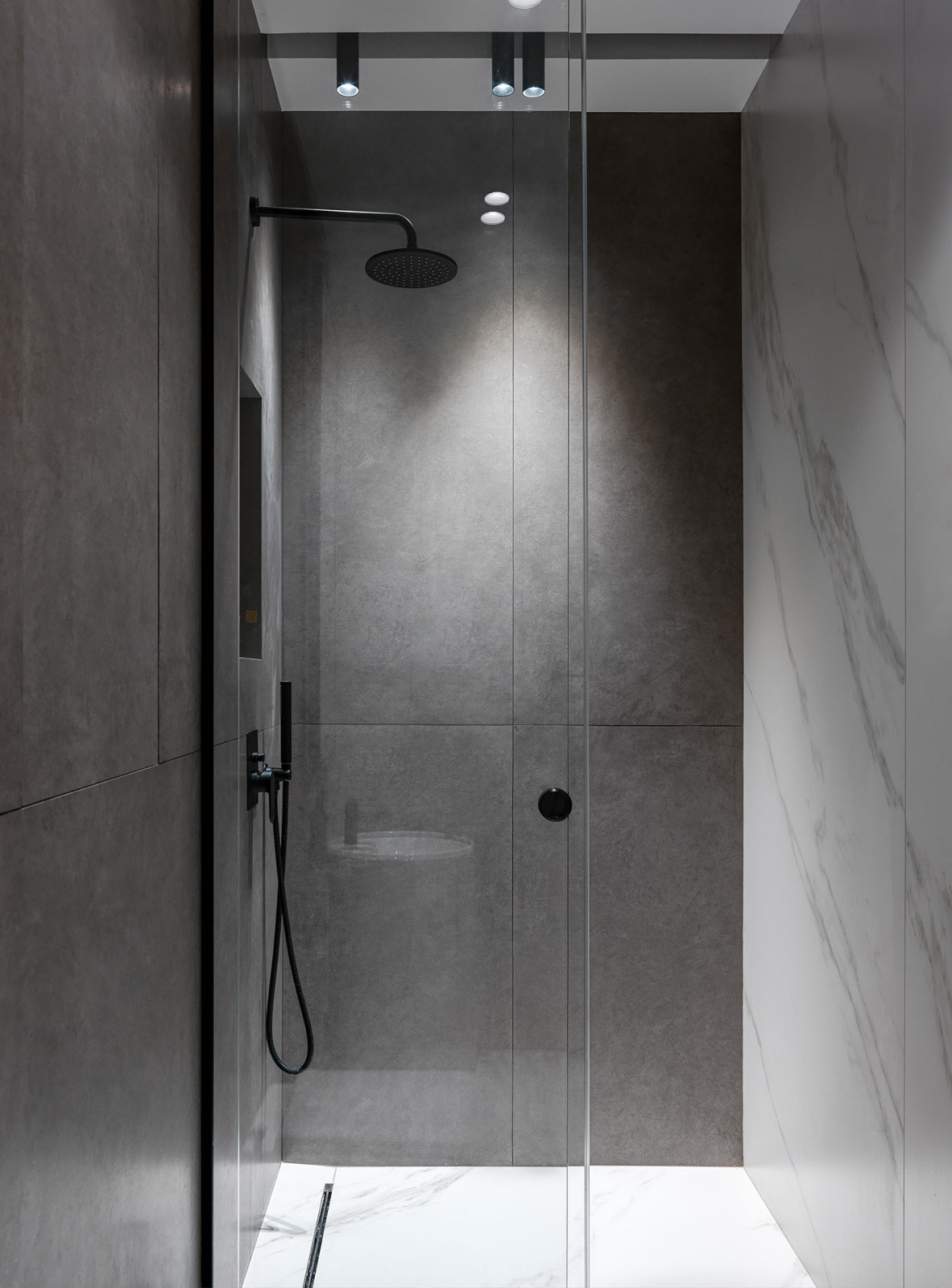 Spacious apartment in Residence MONE