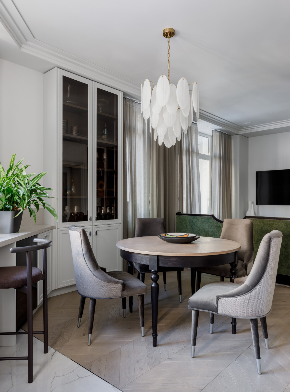 Система хранения в столовой