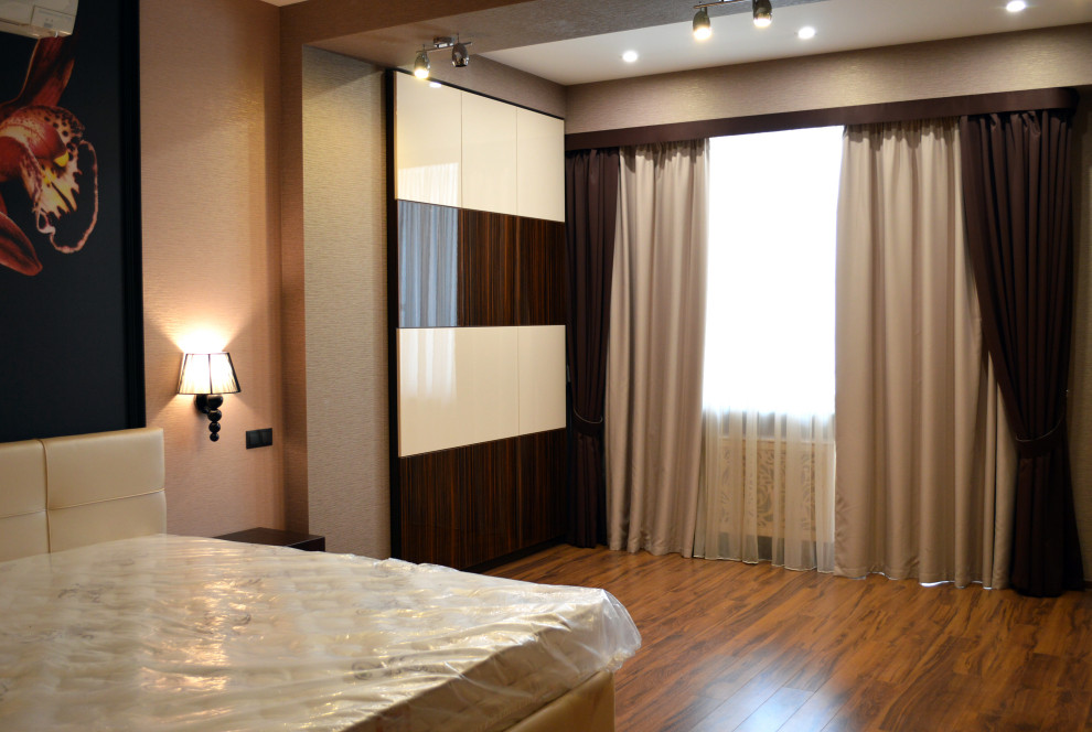 Две квартиры, объединённые в одну