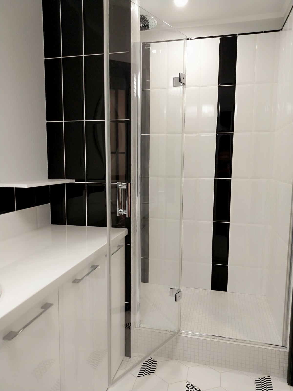 Графичная ванная комната