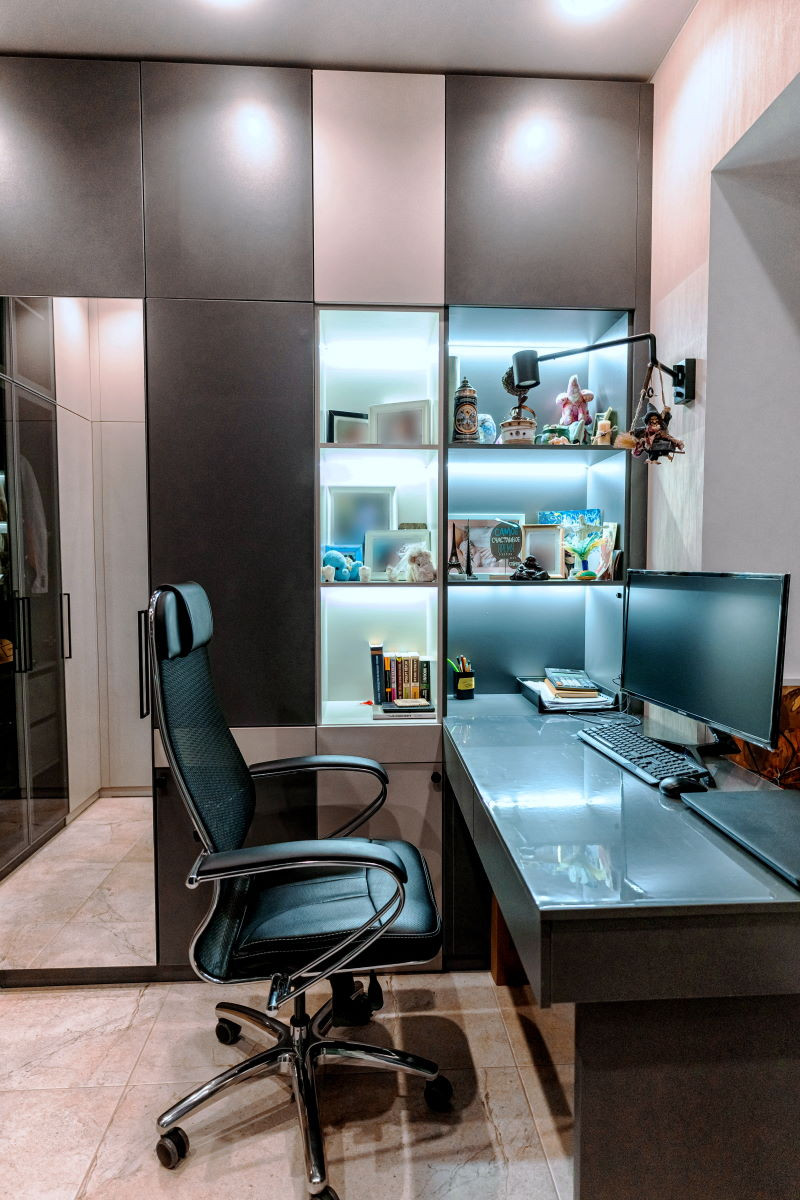 Рабочий кабинет и гардеробная