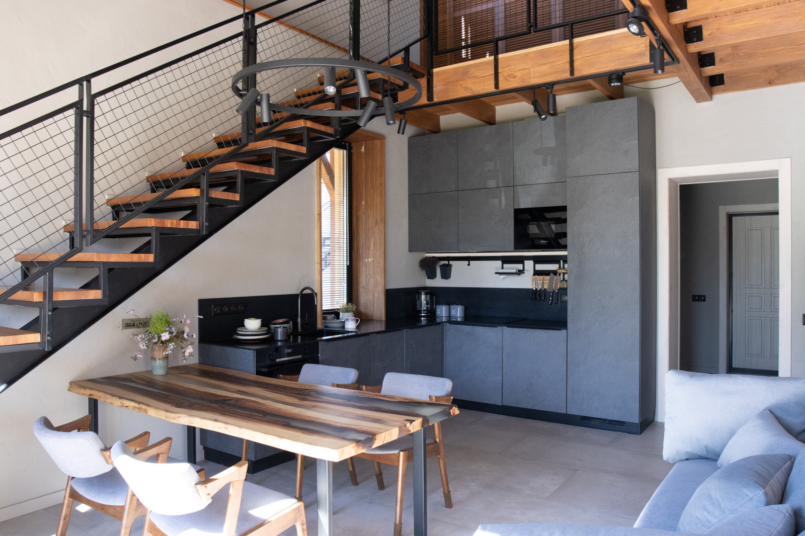 Реконструкция дома на шарташе