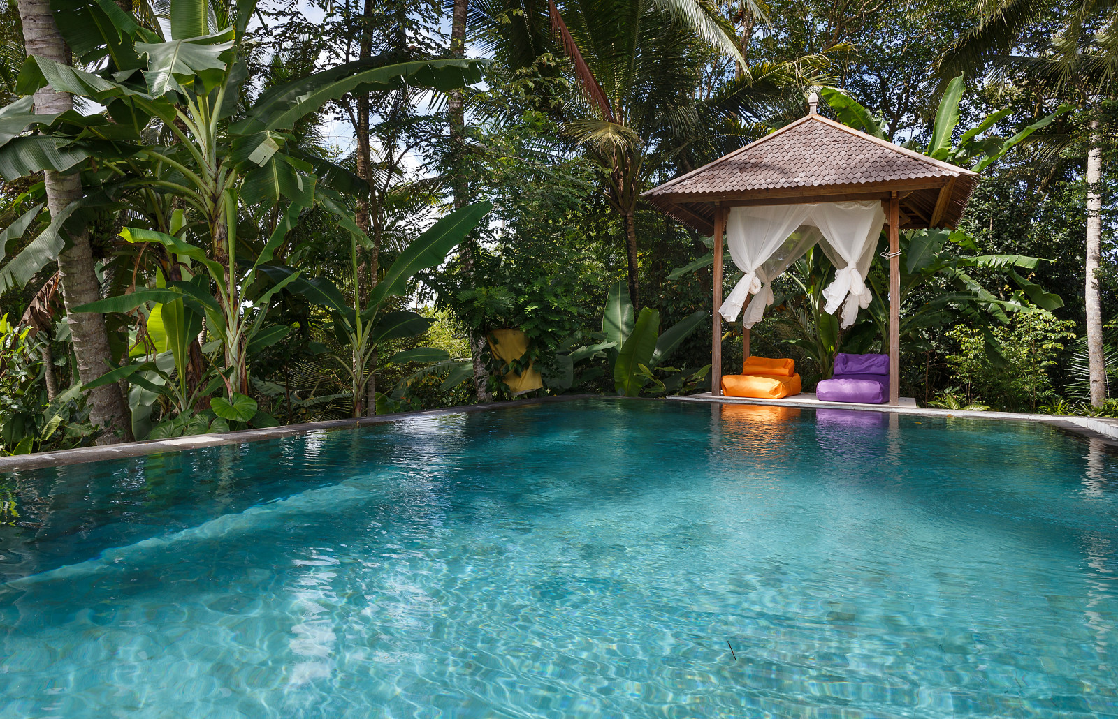 Вилла All Saints