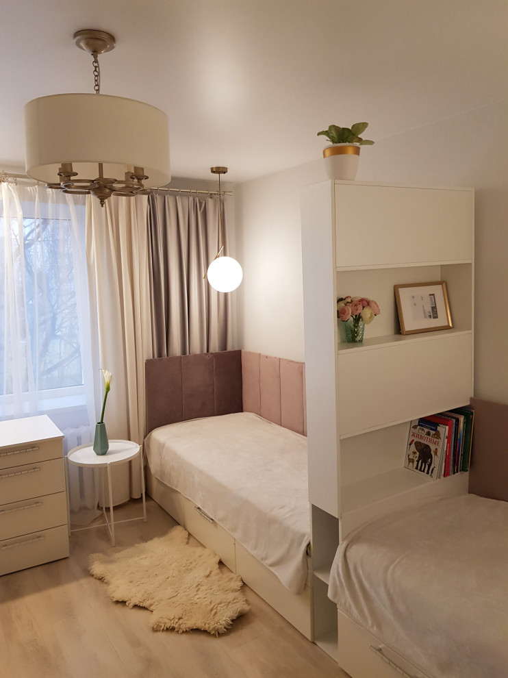 Обложка проекта: Детская для девочек 7 и 17 лет.