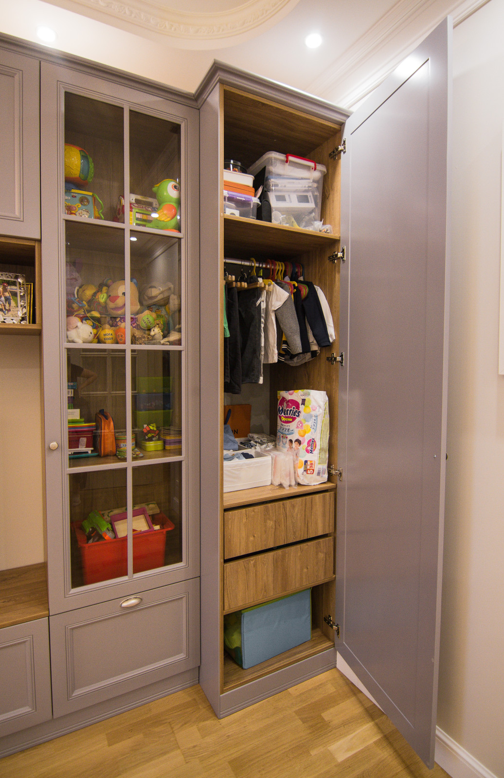 Мебельная стенка в детскую