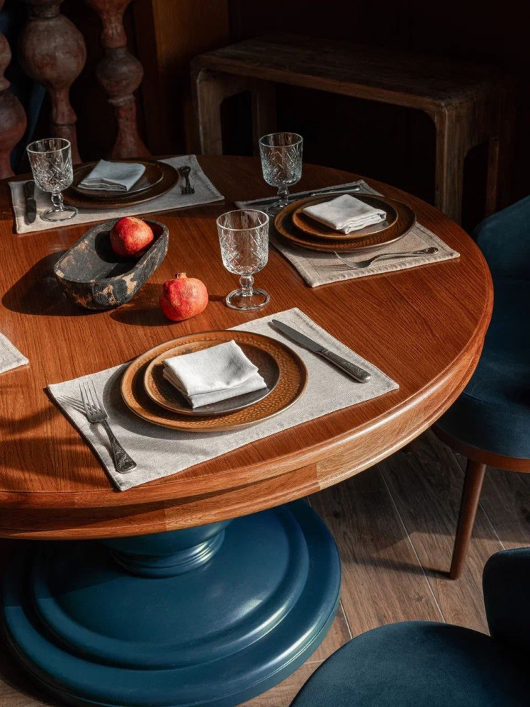 Дубовый стол для грузинского ресторана в ЖК Варшавская Life