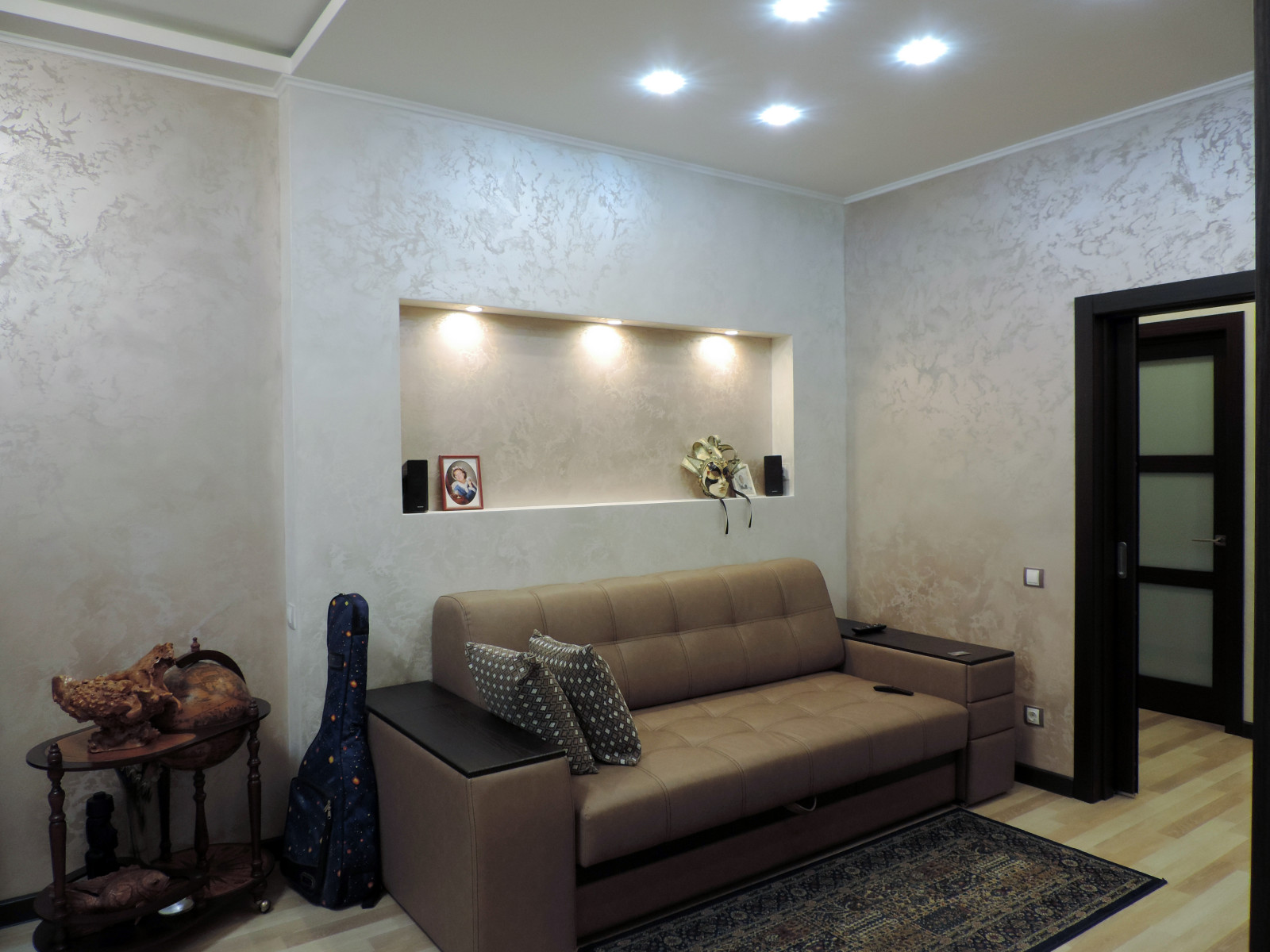 Гостиная в стиле контемпорари