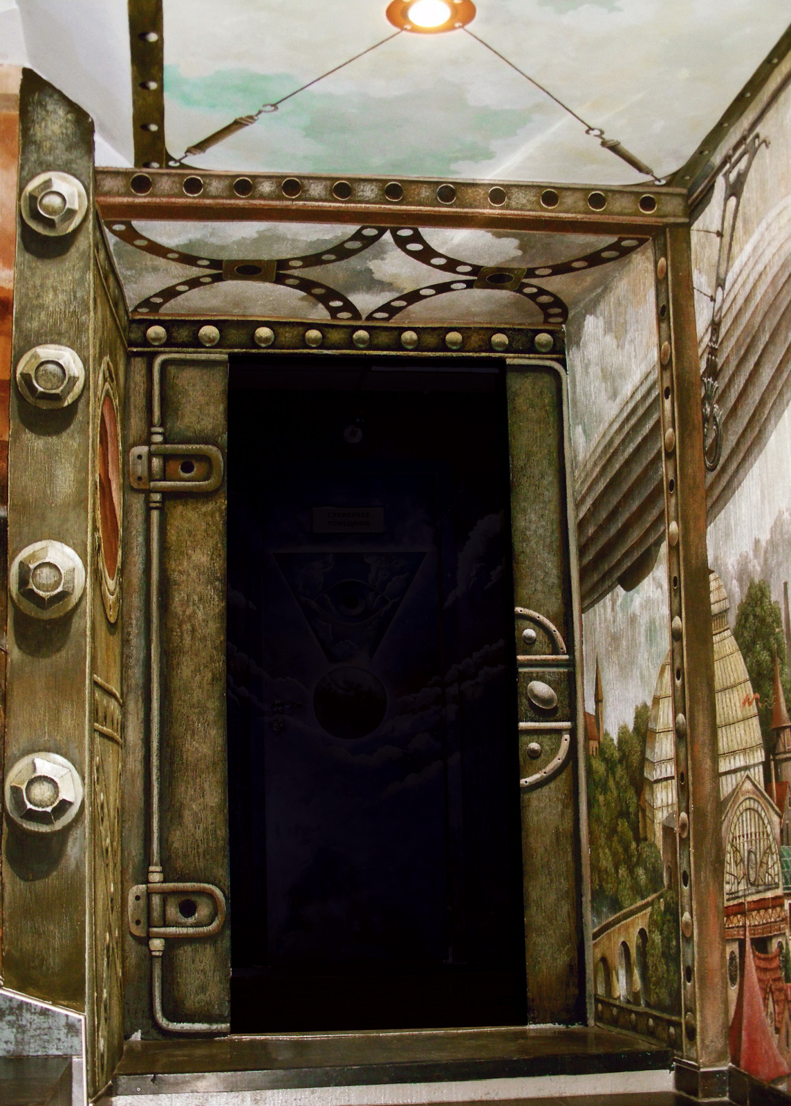 Роспись коридора