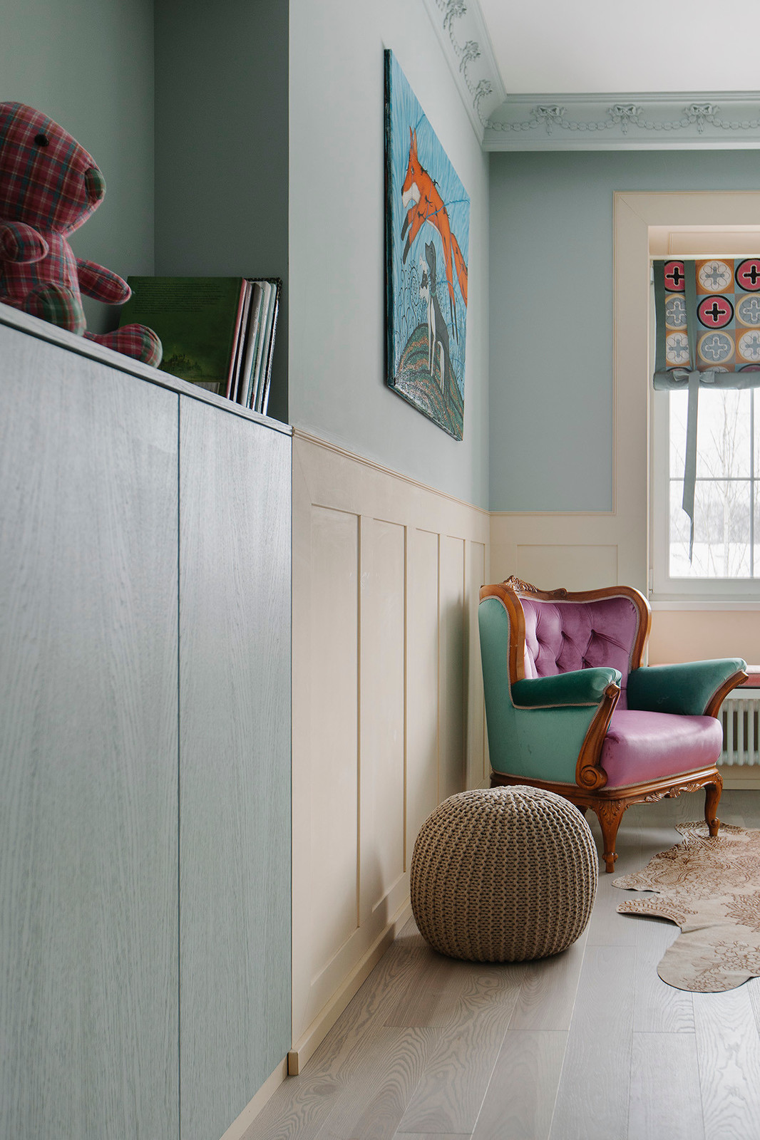 Яркий современный дизайн трехэтажного таунхауса площадью 230 кв.м в КП Бристоль