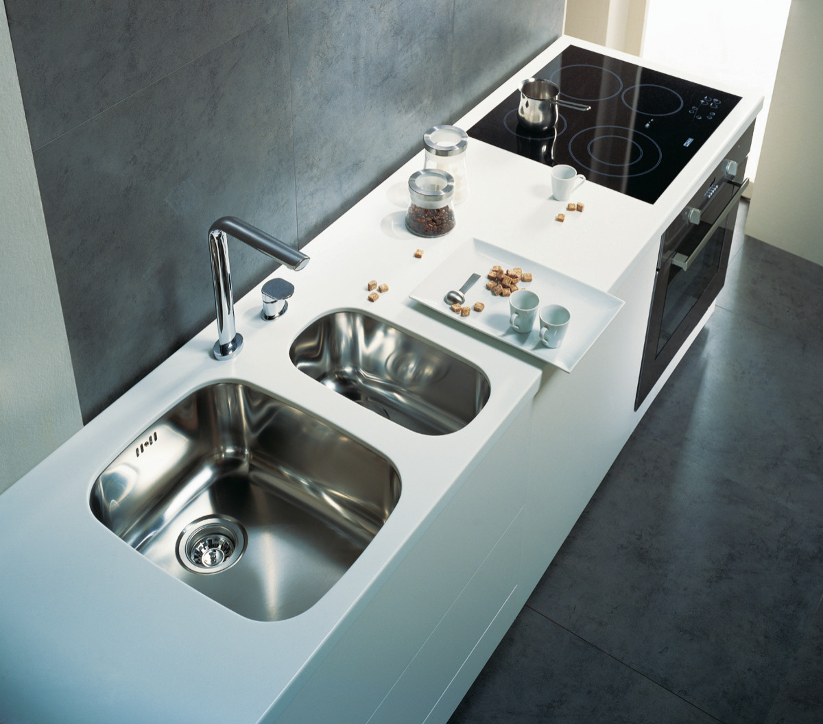 Кухонные мойки в интерьере