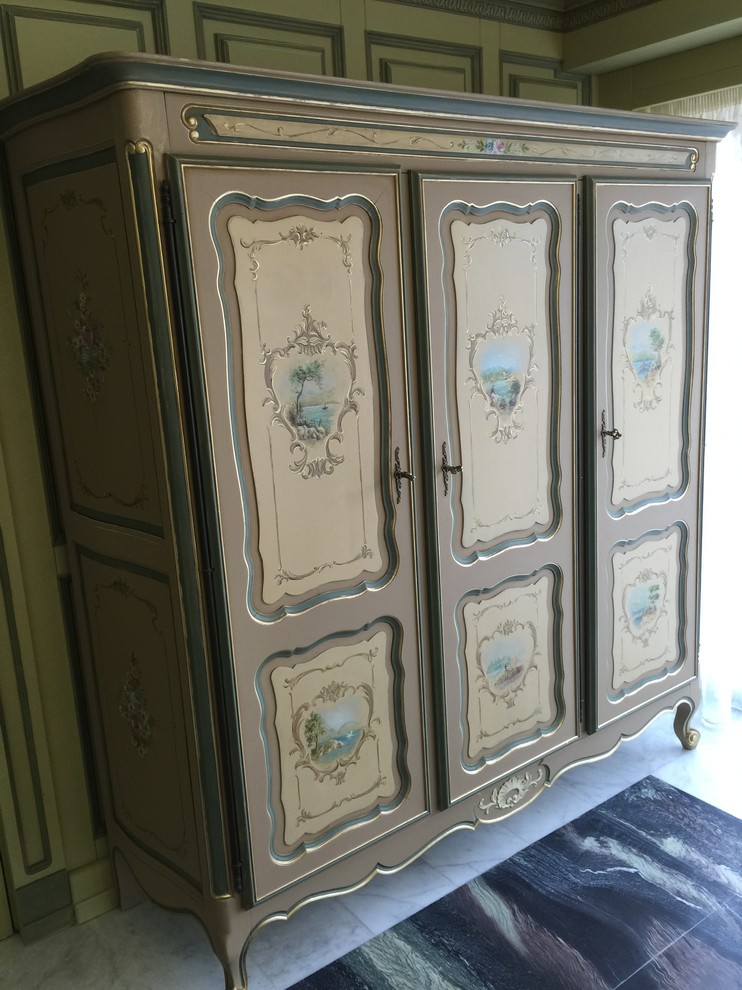 Декорирование шкафа 18 века