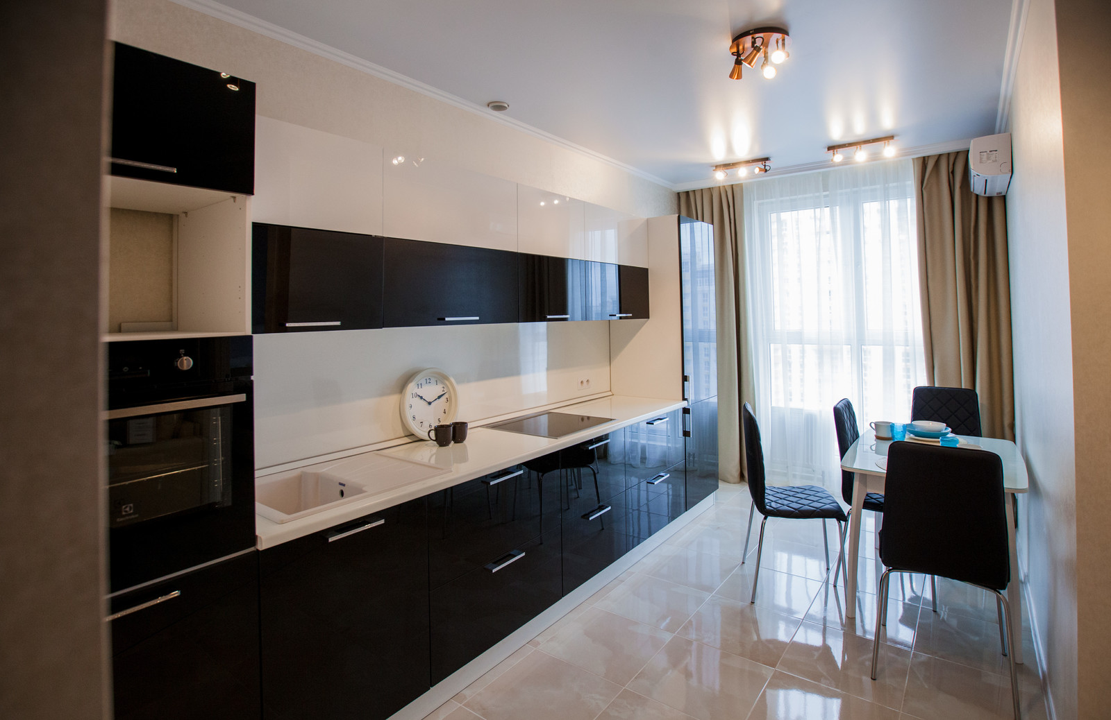 Обложка проекта: Двухкомнатная квартира