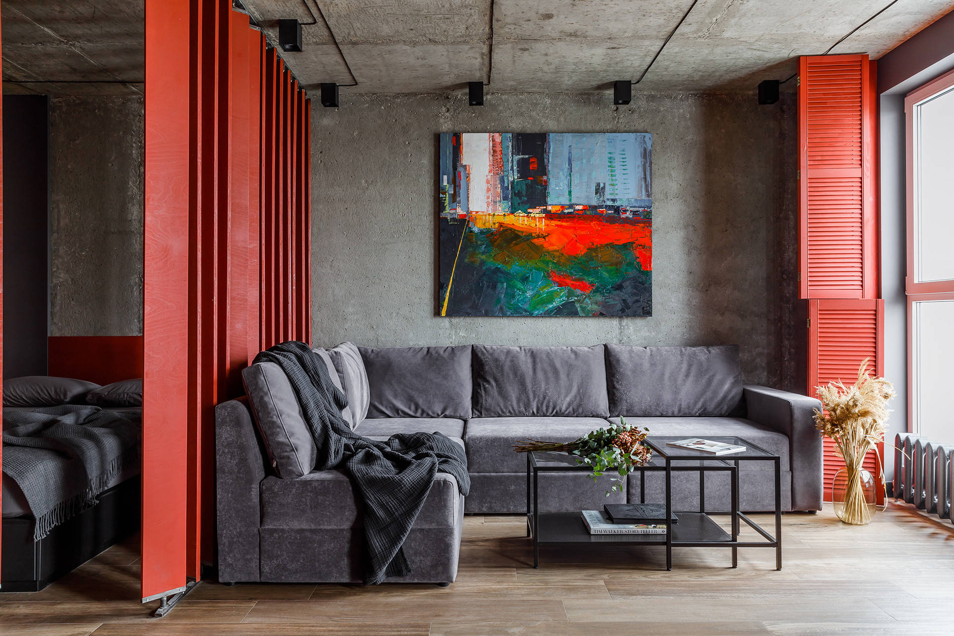 Houzz тур: Студия с красными ставнями в Краснодаре