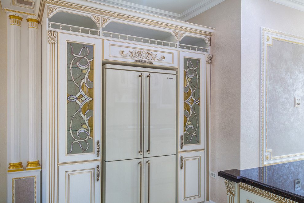 Царский интерьер просторного особняка