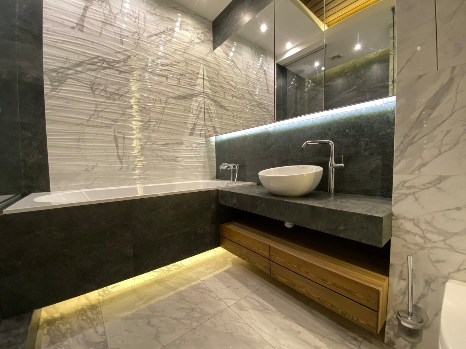 ЖК Триколор