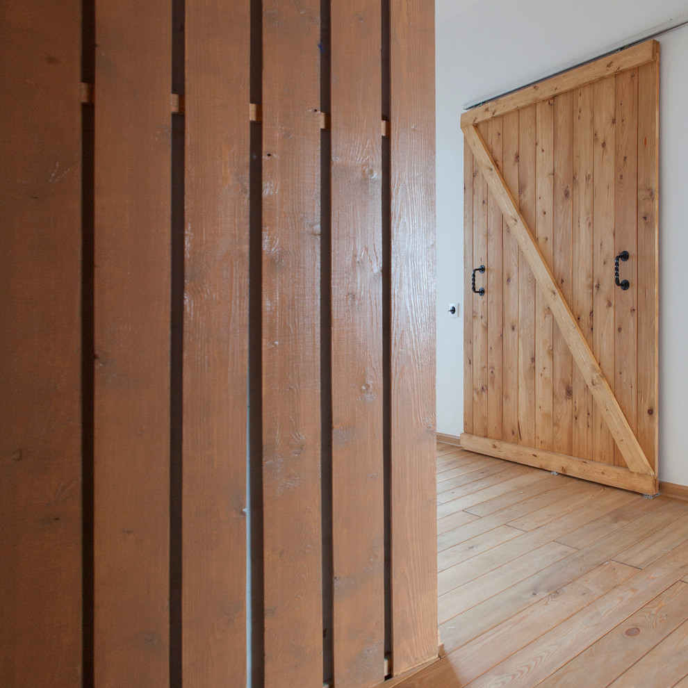 В гостях: Новый год в Ромашково с деревянной елкой и Малевичем