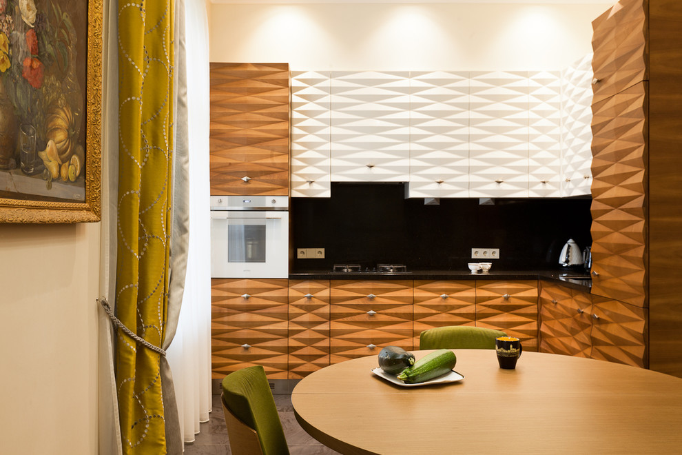 Картина, витрина, камень...