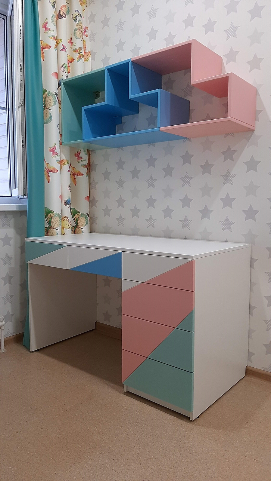 Обложка проекта: Разноцветная детская