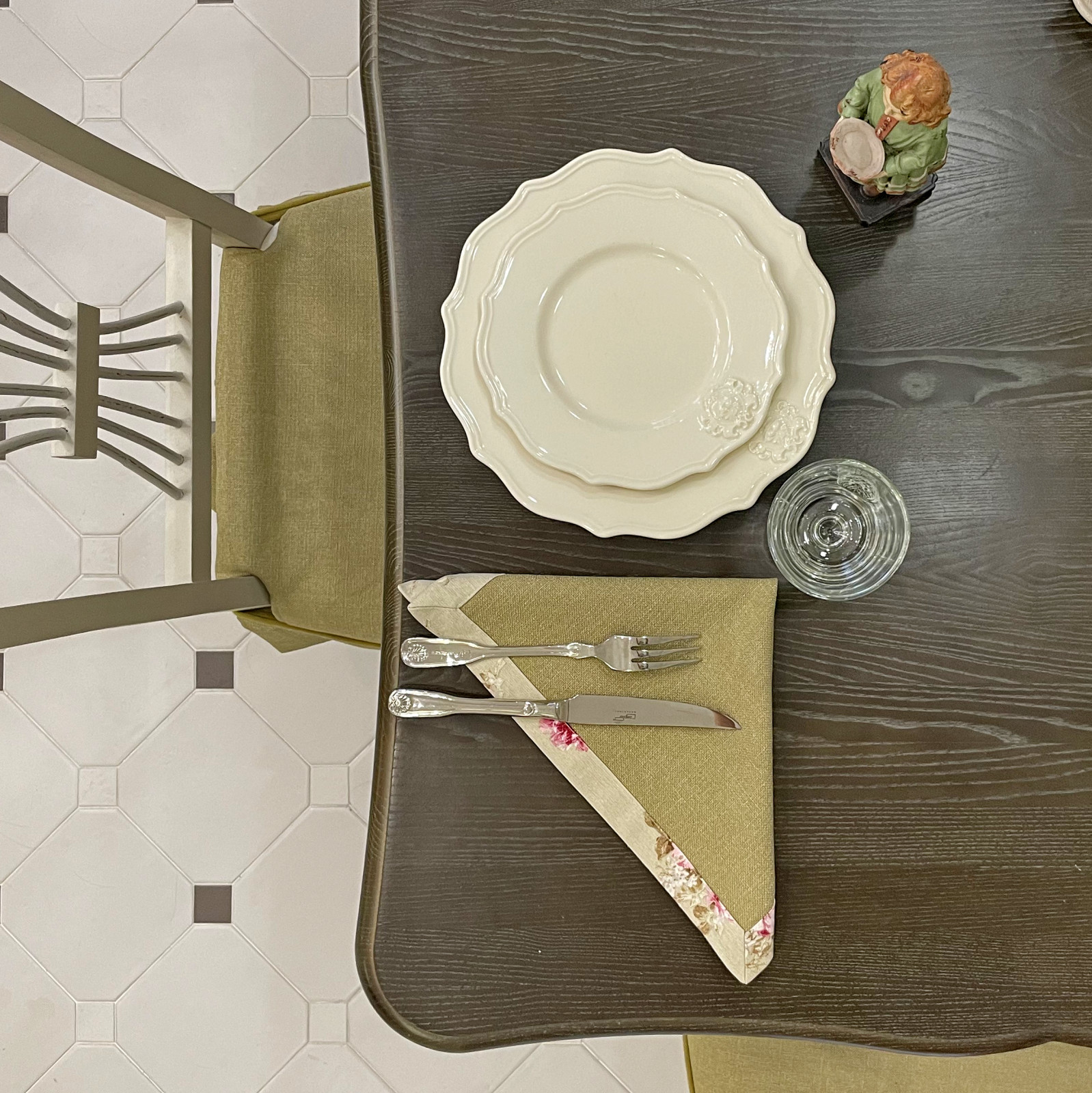 Колониальный фасон