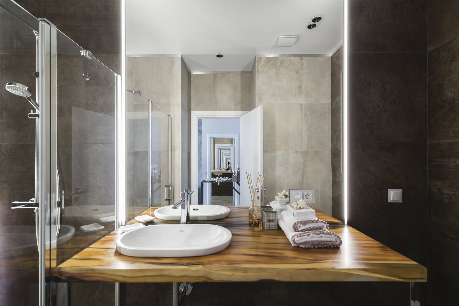 Обложка проекта: Апартаменты в ЖК Актер Гэлакси