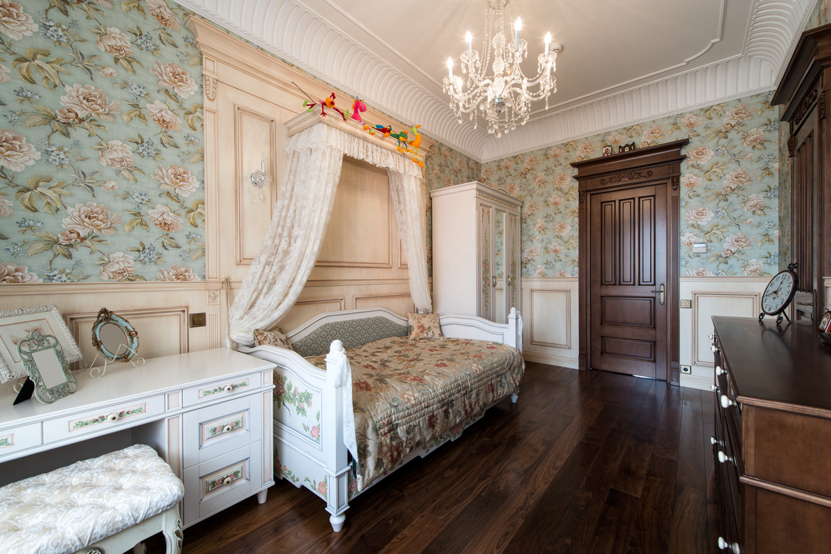 Classic style in history place