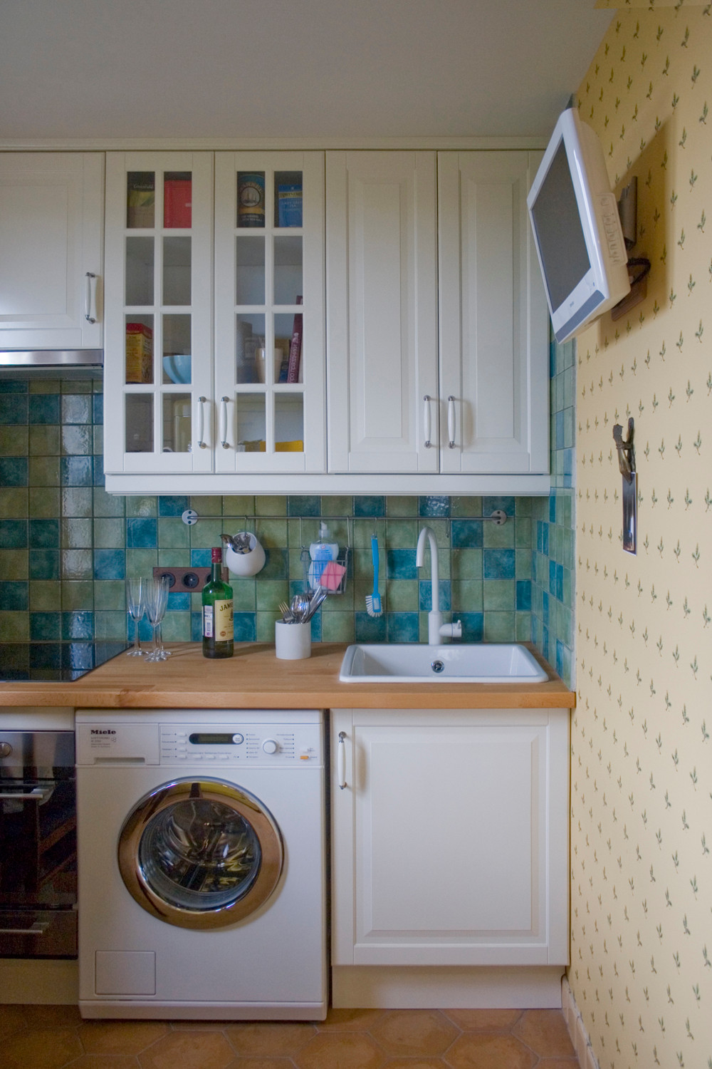 Квартира "1=2"