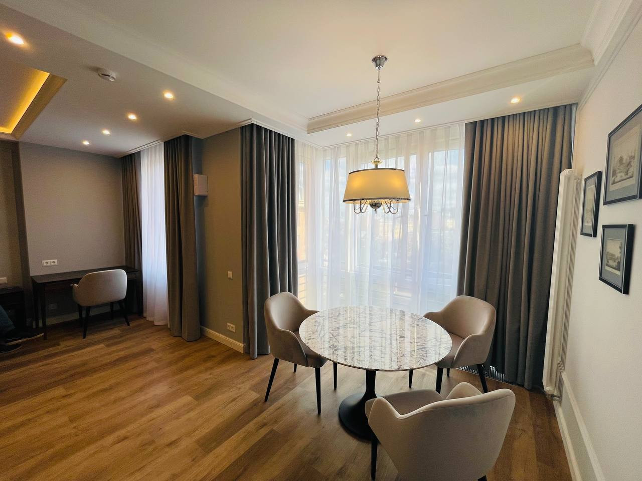 Обложка проекта: Отель