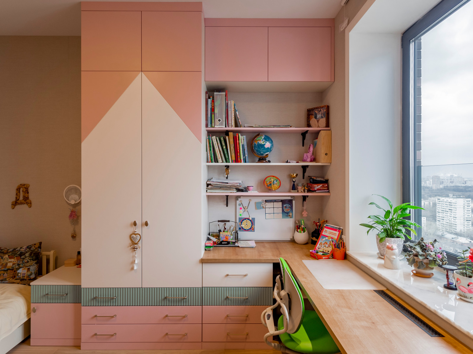 Меблировка детской комнаты для девочки 5 лет