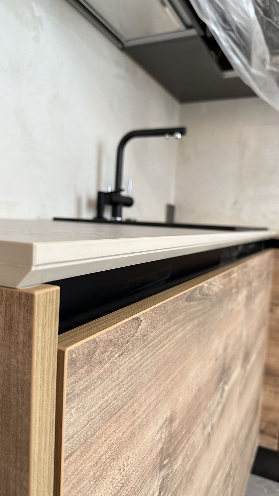 Столешница из керамогранита 3200*1600мм Н12 мм