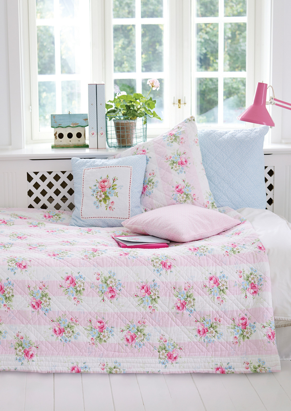 Дом французского интерьера Artichoke