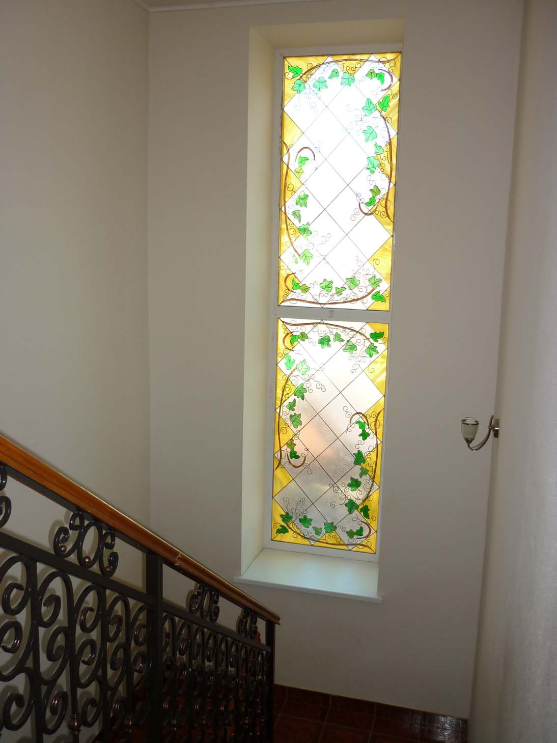 ВИТРАЖ НА ОКНО