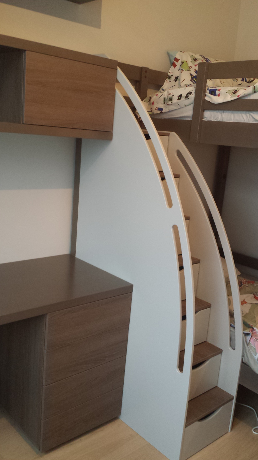 Спальня для 2-х мальчиков с рабочей зоной