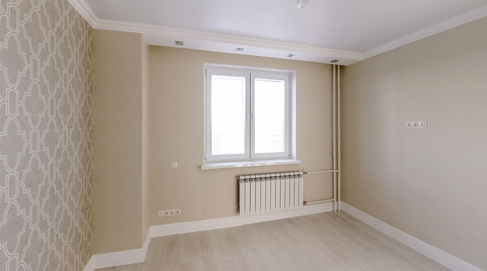 Обложка проекта: Светлая, уютная квартира для девушки