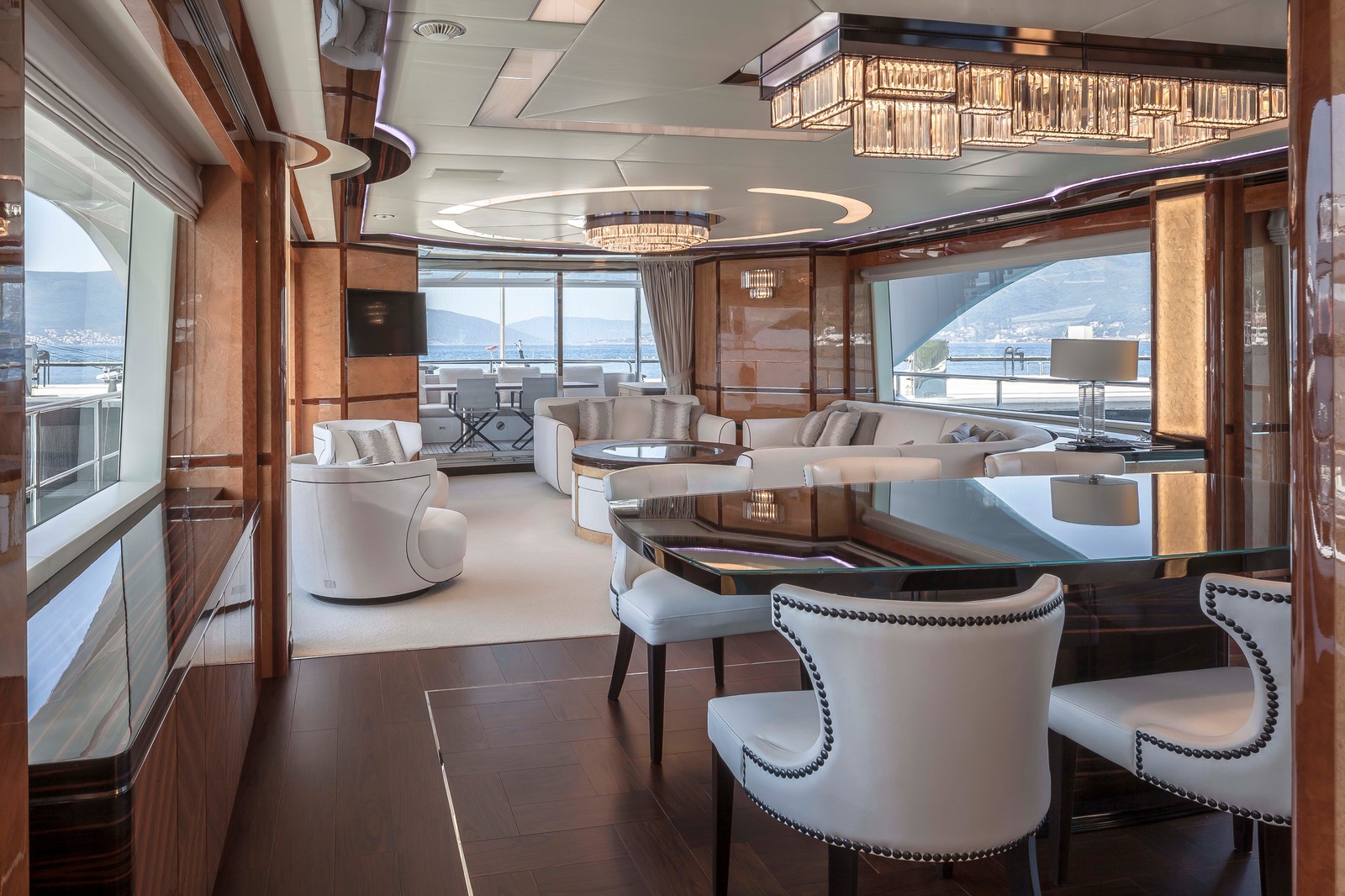 Интерьеры яхты Benetti108 "Varvara"