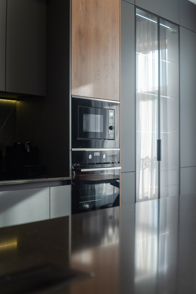 Просторная квартира в серых цветах