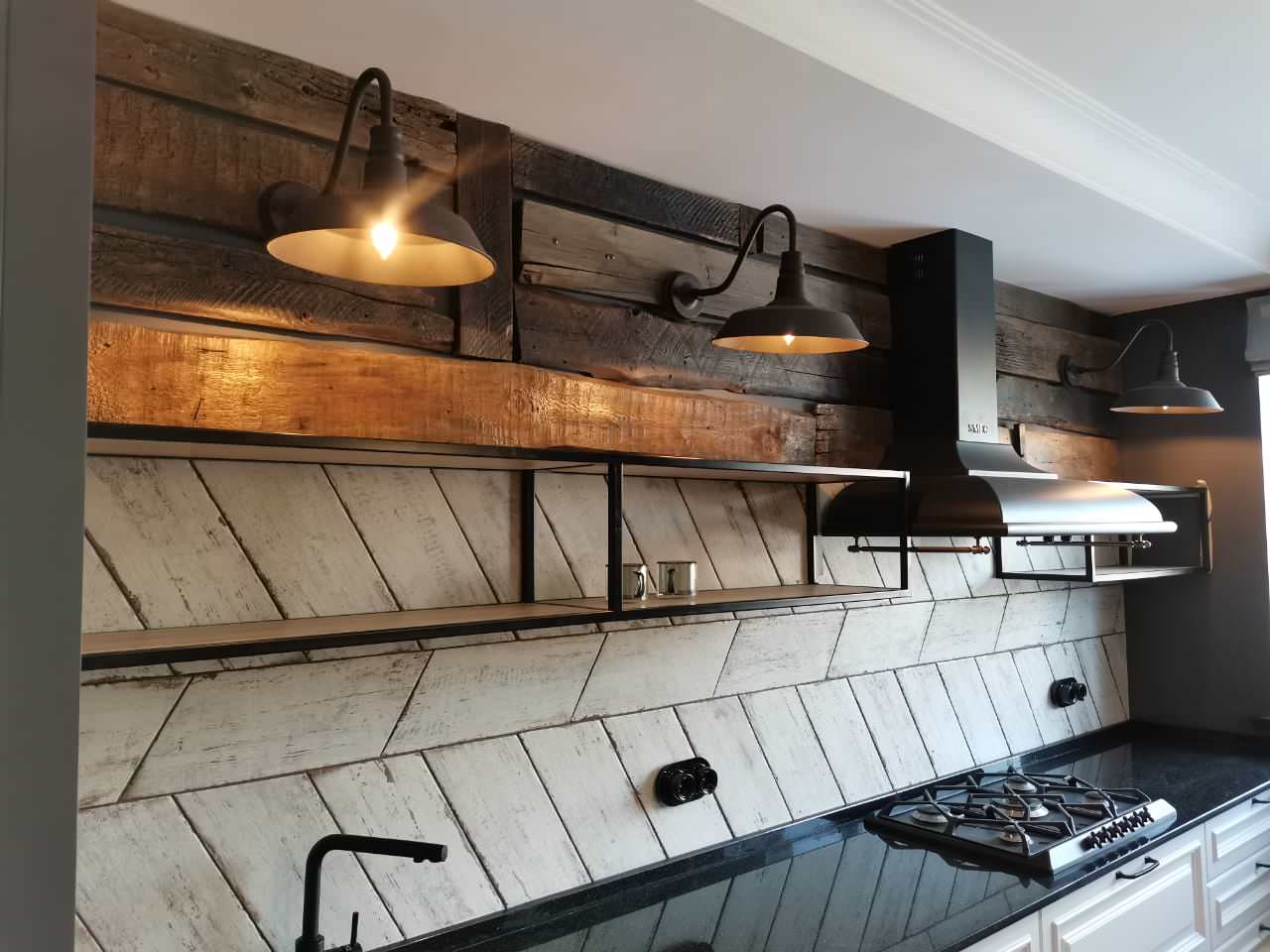 Дом в смешанном стиле