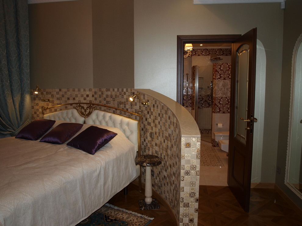 Дом на склоне холма