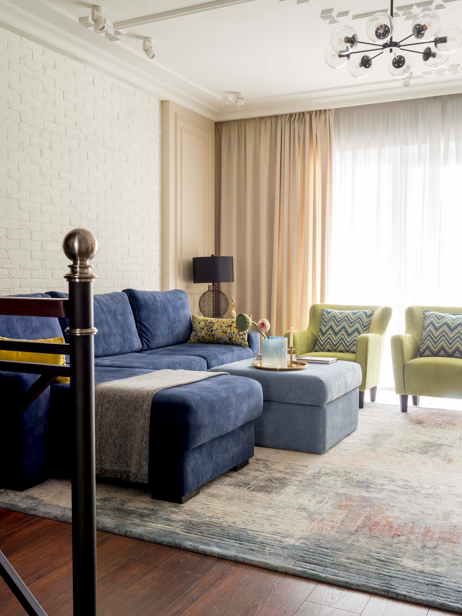 Обложка альбома: Интерьер И Спальня