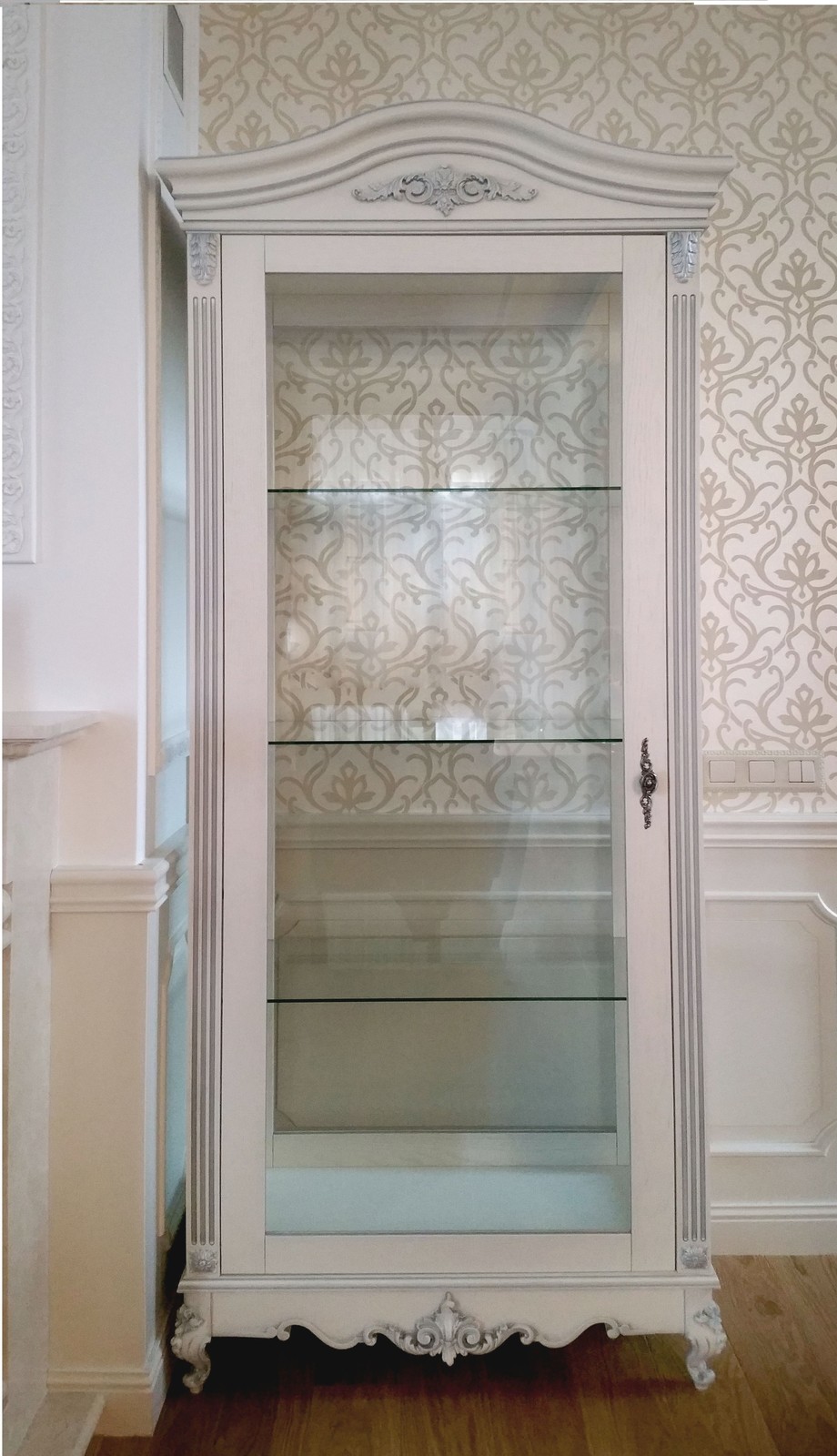 Мебель из массива в Гостиную