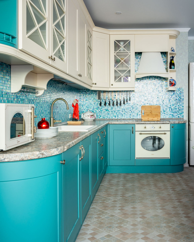 Контрастная кухня в Пензе