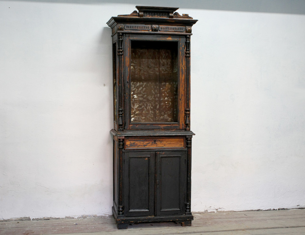 Реставрация старинной витрины